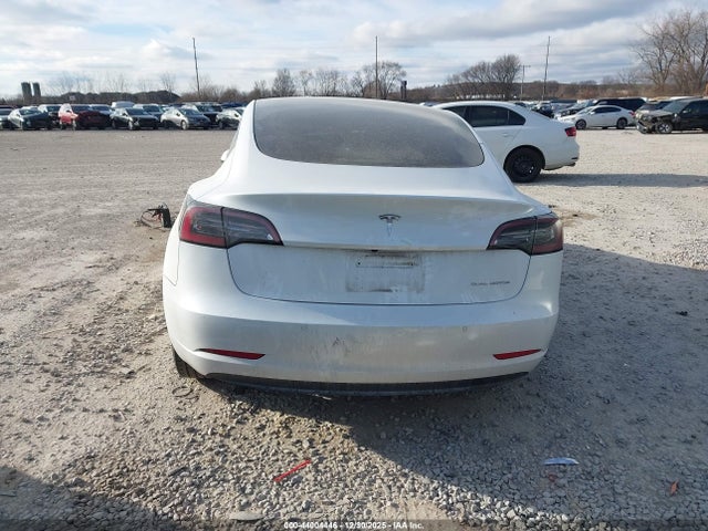 5YJ3E1EB1NF129291 Tesla Model 3 Long Range Dual Motor All-wheel Drive