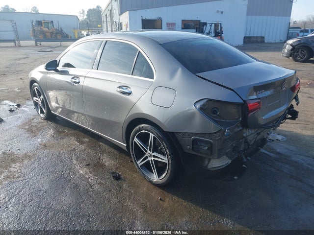2020 MERCEDES-BENZ A 220 W1K3G4EB6LJ220127 Photo 2