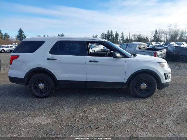 Ford Utility Police Interceptor 2017 1FM5K8AR4HGA77643 Image 18