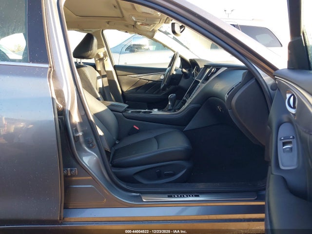 2016 INFINITI Q50 JN1EV7APXGM303529 Photo 4