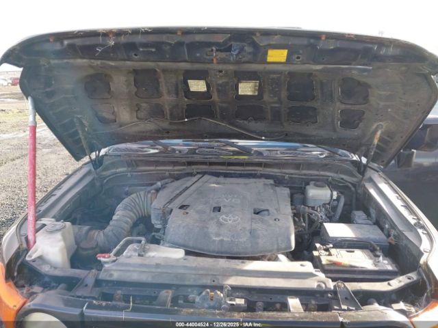 2007 TOYOTA FJ CRUISER JTEZU11F270002620 Photo 9