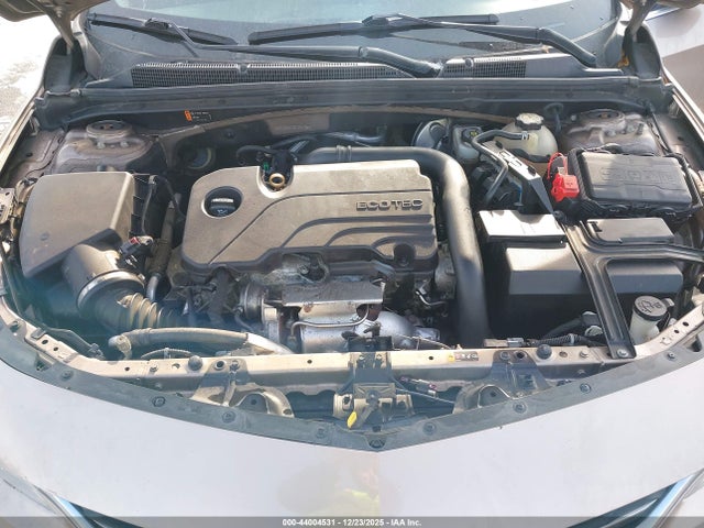 1G1ZD5ST3JF215105 Chevrolet MALIBU LT