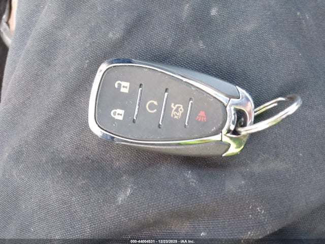 1G1ZD5ST3JF215105 Chevrolet MALIBU LT
