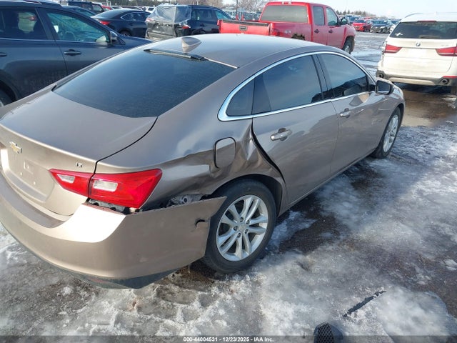 1G1ZD5ST3JF215105 Chevrolet MALIBU LT