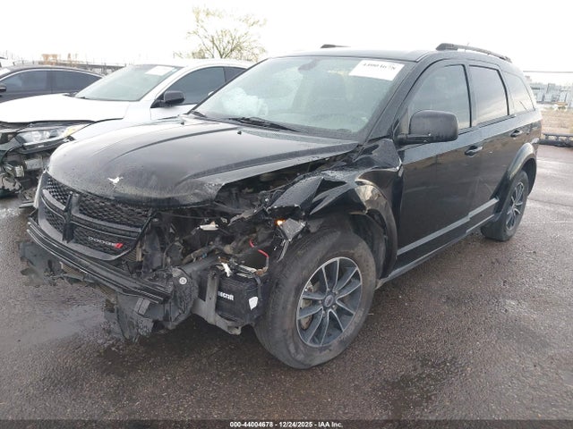 3C4PDCAB9JT447886 Dodge JOURNEY SE