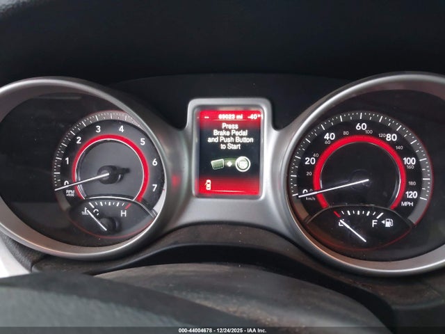 3C4PDCAB9JT447886 Dodge JOURNEY SE