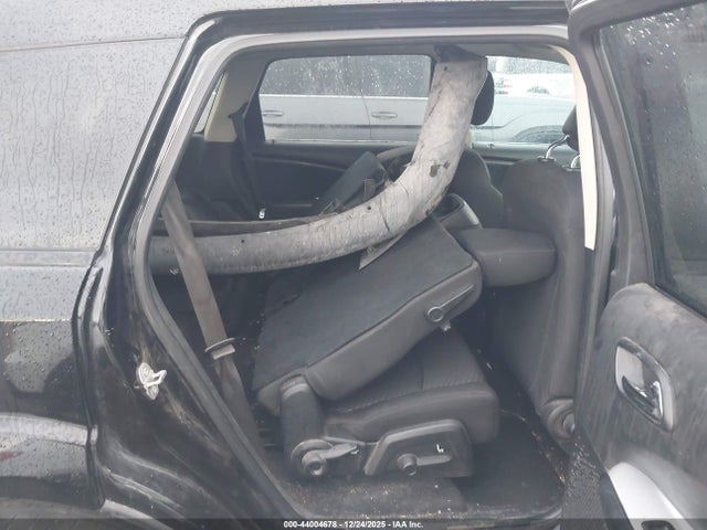 3C4PDCAB9JT447886 Dodge JOURNEY SE