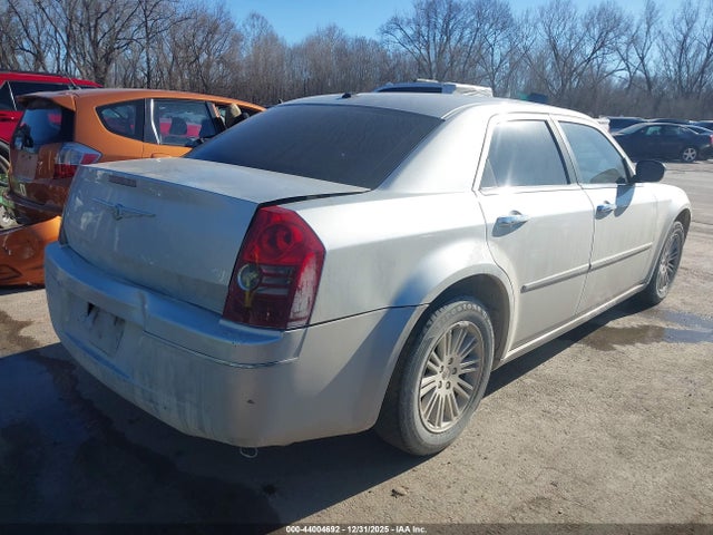 2010 CHRYSLER 300 2C3CA5CV6AH201255 Photo 3