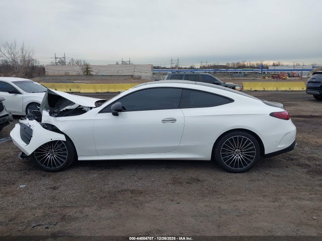 W1KMJ4HB0TF101218 Mercedes-Benz Cle 300