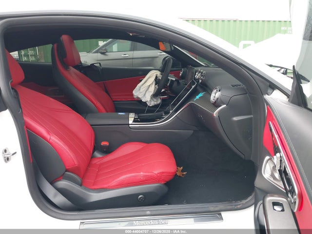 W1KMJ4HB0TF101218 Mercedes-Benz Cle 300