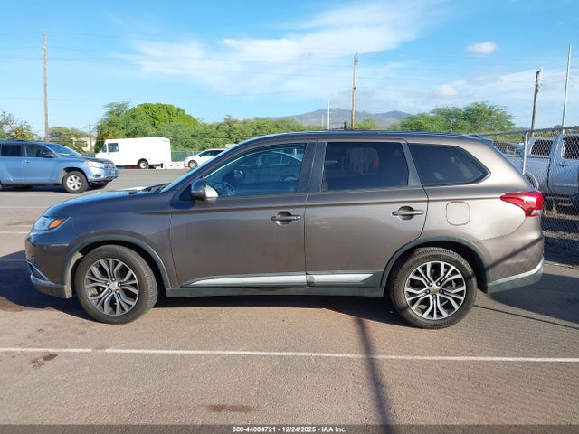JA4AD3A38GZ013162 Mitsubishi Outlander Se/sel