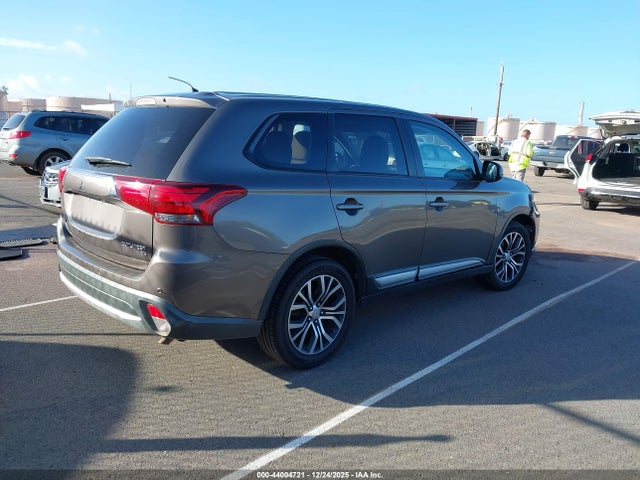 JA4AD3A38GZ013162 Mitsubishi Outlander Se/sel