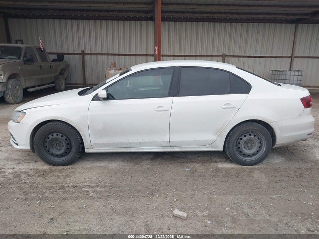 44004728 :رقم المزاد ، 3VW2B7AJ6JM208737 vin ، 2018 Volkswagen Jetta 1.4t S مزاد بيع