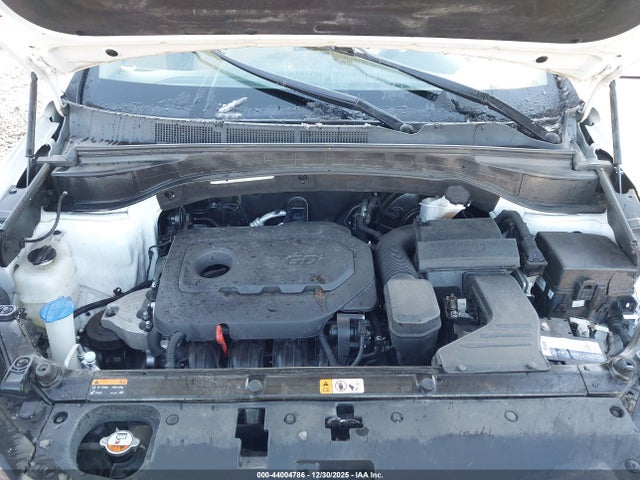 5XYZTDLB7HG394640 Hyundai Santa Fe Sport 2.4l