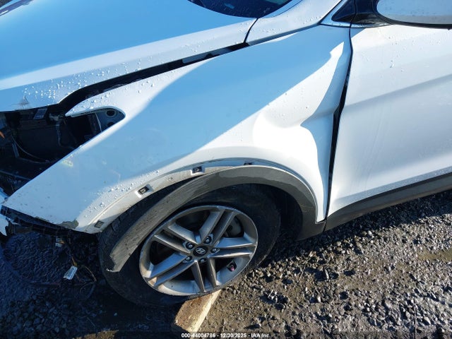 5XYZTDLB7HG394640 Hyundai Santa Fe Sport 2.4l