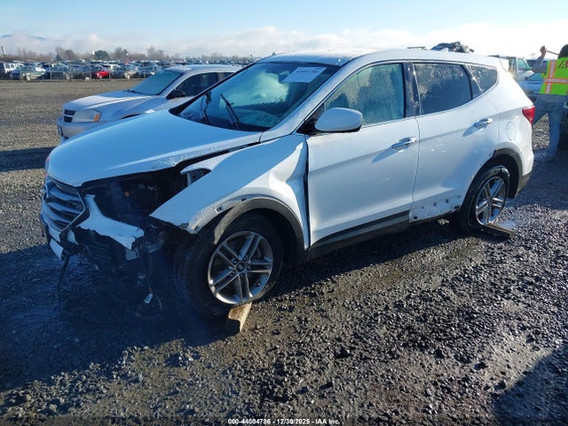 5XYZTDLB7HG394640 Hyundai Santa Fe Sport 2.4l