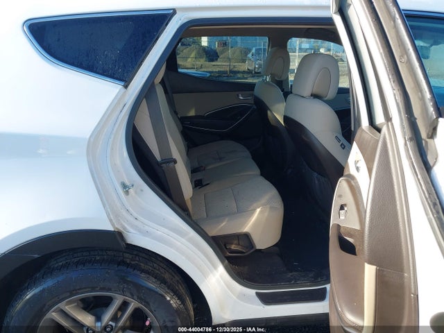 5XYZTDLB7HG394640 Hyundai Santa Fe Sport 2.4l