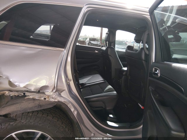 1C4RJEAG9KC852149 Jeep Grand Cherokee Laredo E 4x2