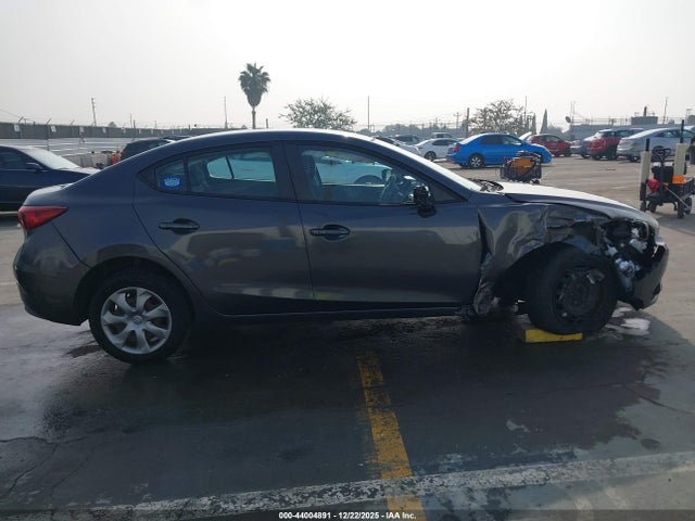 3MZBM1U77FM140530 Mazda Mazda3 I Sport