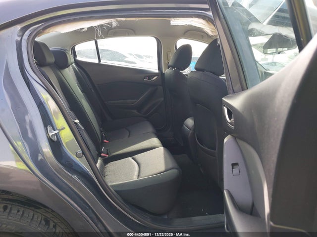 3MZBM1U77FM140530 Mazda Mazda3 I Sport