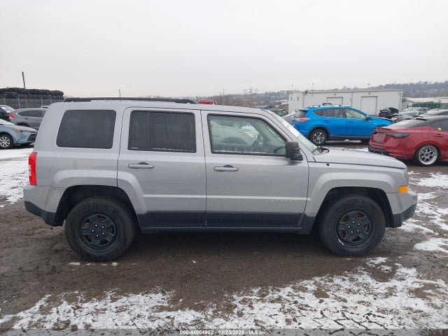 1C4NJPBB0HD203856 Jeep Patriot Sport Fwd