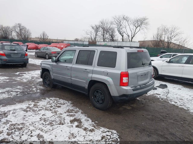 1C4NJPBB0HD203856 Jeep Patriot Sport Fwd