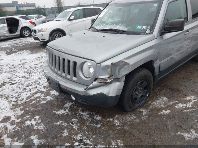 1C4NJPBB0HD203856 Jeep Patriot Sport Fwd
