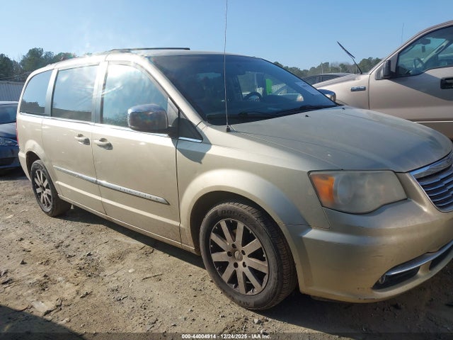 44004914 :رقم المزاد ، 2A4RR8DG1BR713009 vin ، 2011 Chrysler Town & Country Touring-l مزاد بيع