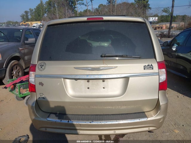 44004914 :رقم المزاد ، 2A4RR8DG1BR713009 vin ، 2011 Chrysler Town & Country Touring-l مزاد بيع