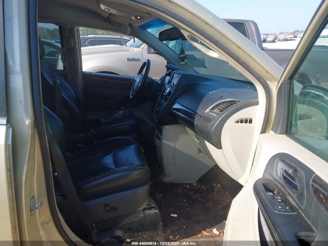 44004914 :رقم المزاد ، 2A4RR8DG1BR713009 vin ، 2011 Chrysler Town & Country Touring-l مزاد بيع