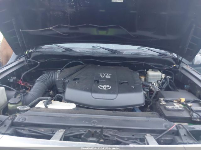 2007 TOYOTA FJ CRUISER JTEBU11FX70025726 Photo 9