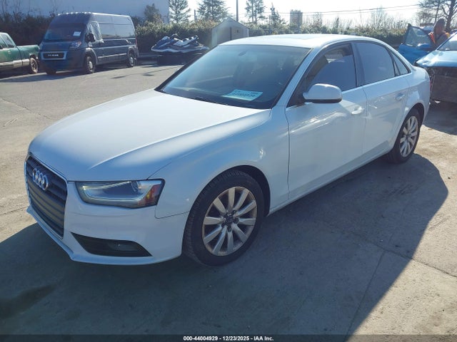 2013 AUDI A4 WAUBFAFL0DN032015 Photo 1
