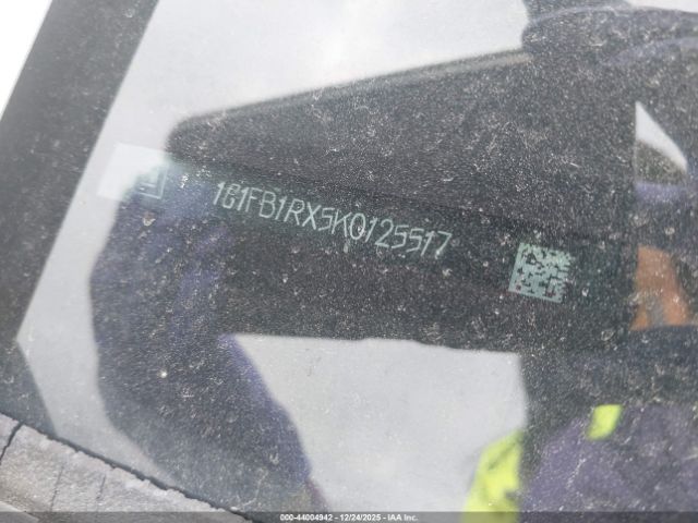 2019 CHEVROLET CAMARO 1G1FB1RX5K0125517 Photo 8