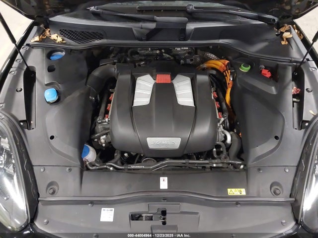 2017 PORSCHE CAYENNE E-HYBRID WP1AE2A26HLA68460 Photo 9