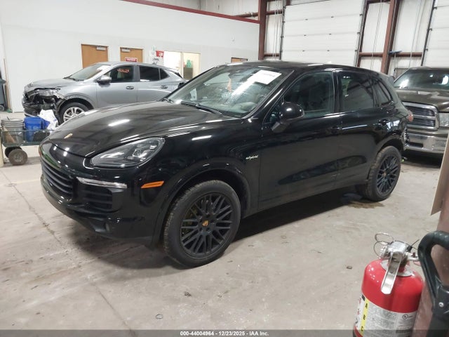 2017 PORSCHE CAYENNE E-HYBRID WP1AE2A26HLA68460 Photo 1