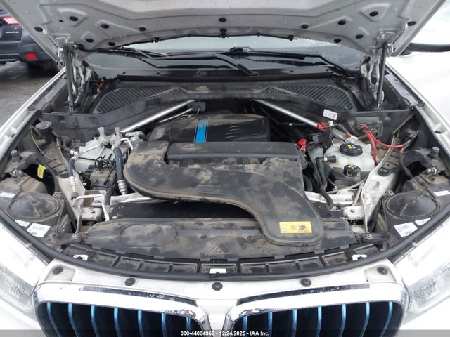 2018 BMW X5 EDRIVE 5UXKT0C51J0W03370 Photo 9