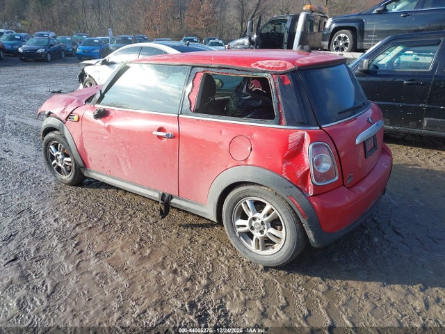 2012 MINI COOPER WMWSU3C59CT369929 Photo 2