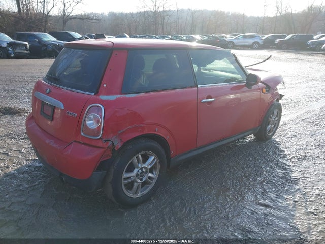 2012 MINI COOPER WMWSU3C59CT369929 Photo 3