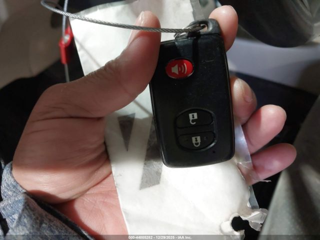 2014 TOYOTA PRIUS JTDKN3DUXE1823318 Photo 10