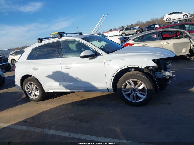 Aukcja sprzedaży 2023 Audi Q5 Premium 45 Tfsi S Line Quattro, vin: WA1GAAFYXP2098719, numer aukcji: 44005330