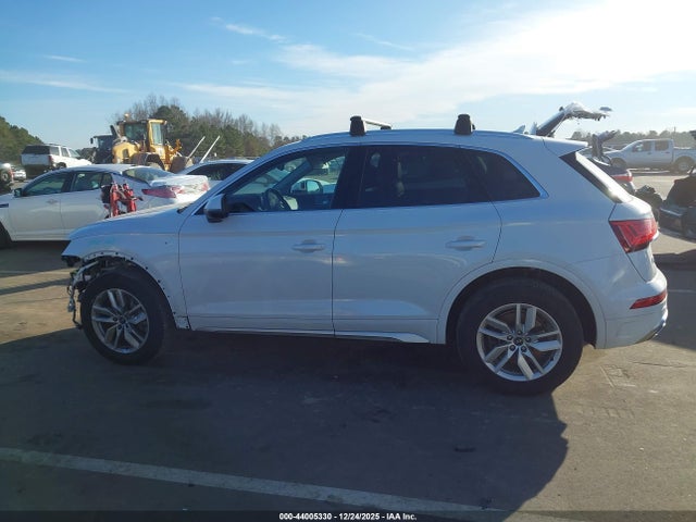 Aukcja sprzedaży 2023 Audi Q5 Premium 45 Tfsi S Line Quattro, vin: WA1GAAFYXP2098719, numer aukcji: 44005330