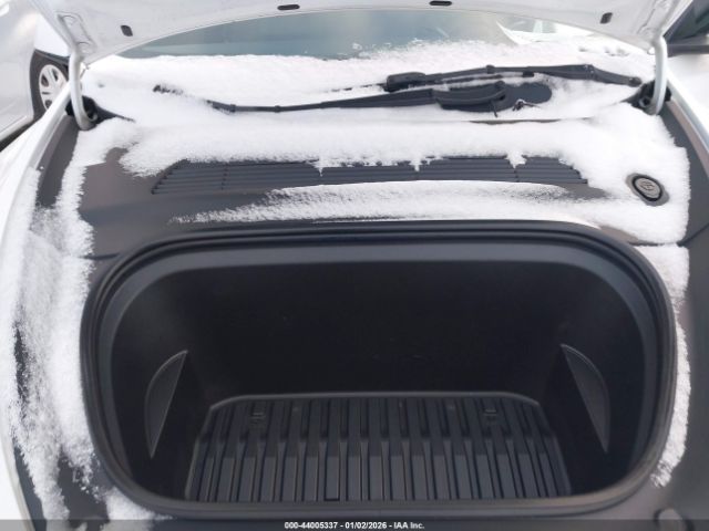 2021 TESLA MODEL Y 5YJYGDEE4MF234000 Photo 9