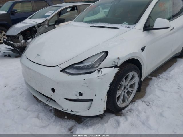2021 TESLA MODEL Y 5YJYGDEE4MF234000 Photo 5