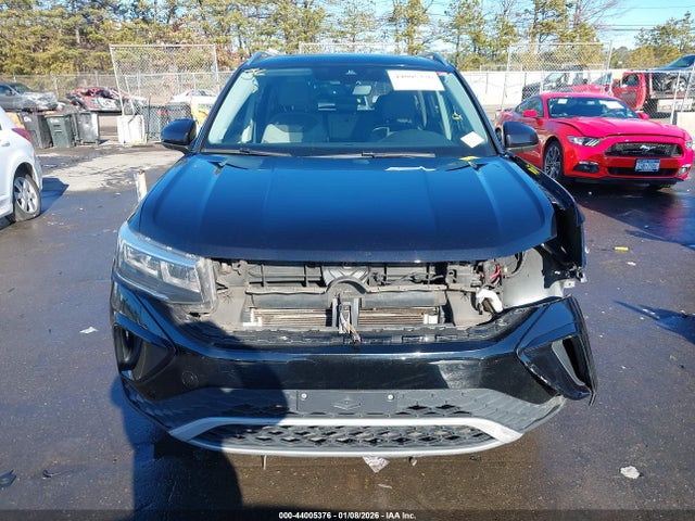 Продаж на аукціоні авто 2022 Volkswagen Taos 1.5t Se, vin: 3VVLX7B2XNM067386, номер лоту: 44005376
