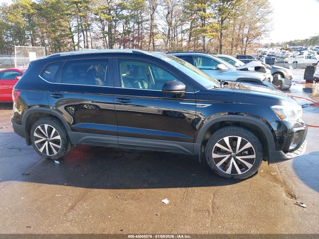 Продаж на аукціоні авто 2022 Volkswagen Taos 1.5t Se, vin: 3VVLX7B2XNM067386, номер лоту: 44005376