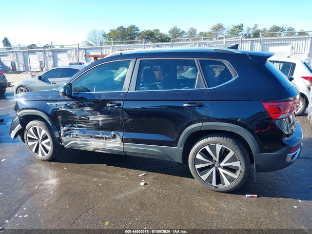 Продаж на аукціоні авто 2022 Volkswagen Taos 1.5t Se, vin: 3VVLX7B2XNM067386, номер лоту: 44005376