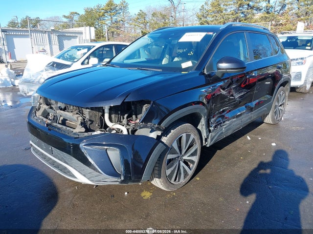 Продаж на аукціоні авто 2022 Volkswagen Taos 1.5t Se, vin: 3VVLX7B2XNM067386, номер лоту: 44005376