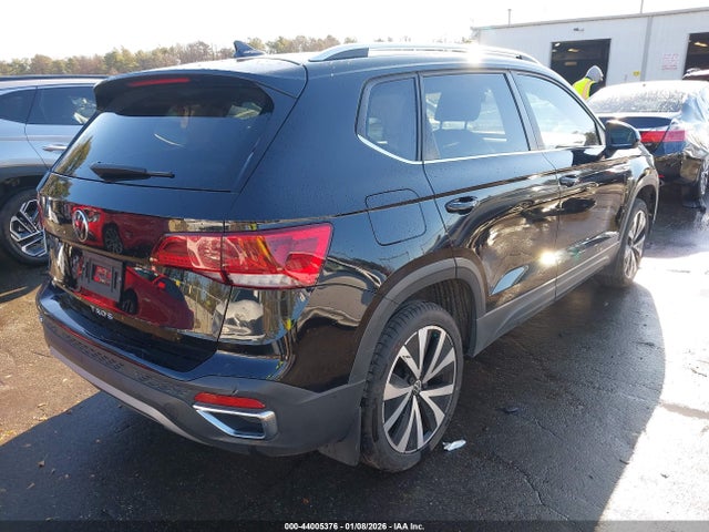 Продаж на аукціоні авто 2022 Volkswagen Taos 1.5t Se, vin: 3VVLX7B2XNM067386, номер лоту: 44005376