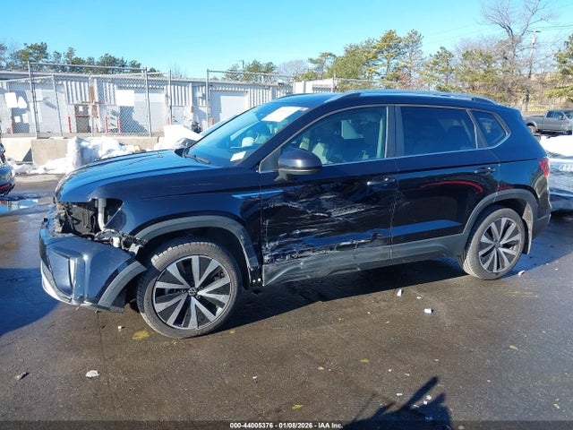 Продаж на аукціоні авто 2022 Volkswagen Taos 1.5t Se, vin: 3VVLX7B2XNM067386, номер лоту: 44005376