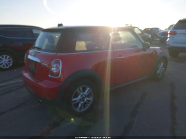 2012 MINI COOPER WMWSU3C58CT367220 Photo 3